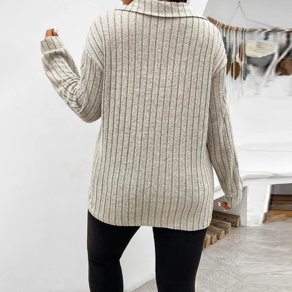 Camisa Feminina Plus Size c/ Gola de Lapela